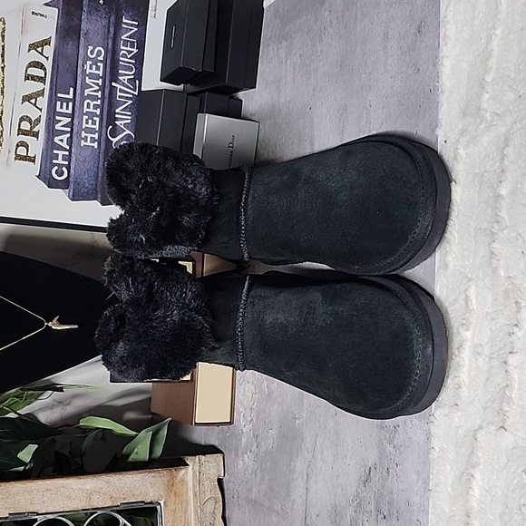 LAMO brand booties NWOT - Picture 2 of 7